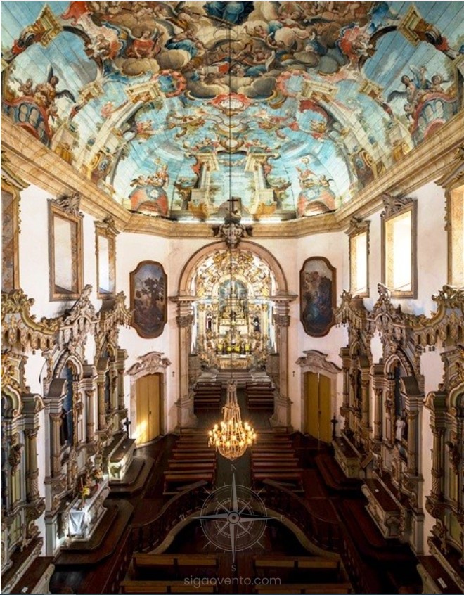 Interior da Igreja de Sao Francisco de Assis