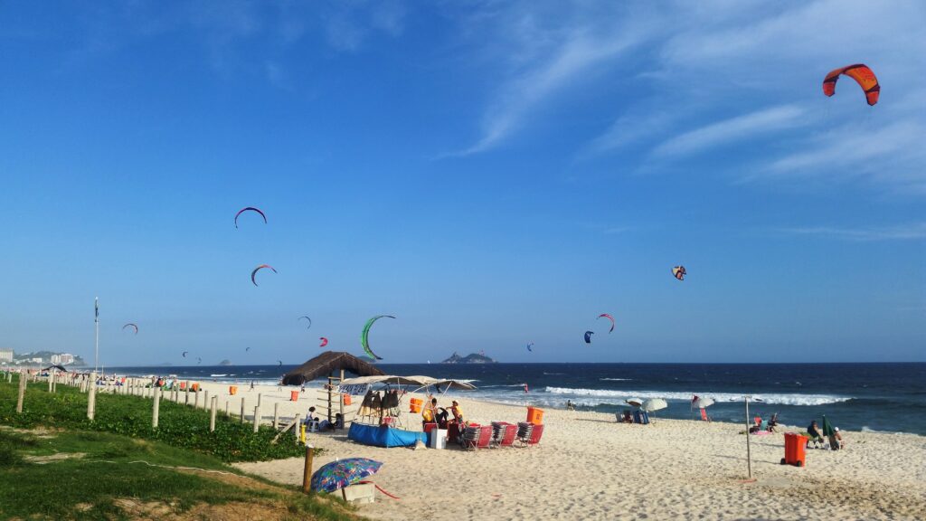 Kitesurf na praia da Barra da Tijuca